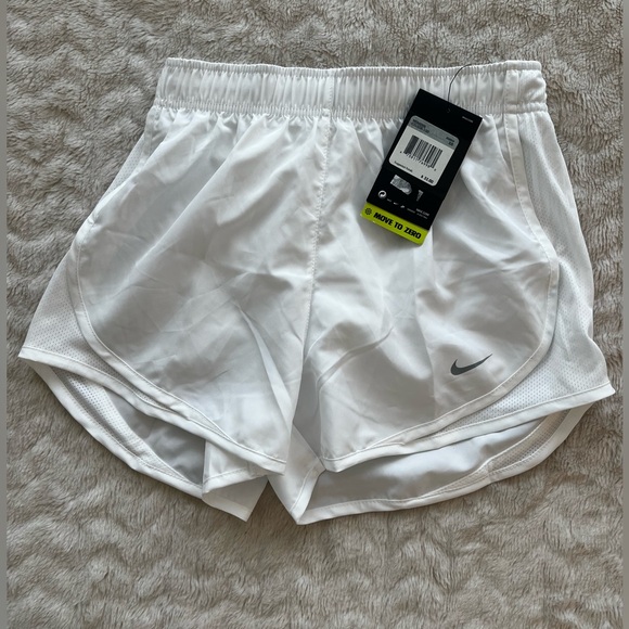 Nike Pants - Nike Women’s Dry Core Running Shorts Size XS Lining White Drawstring